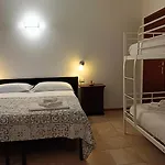 Al Mare לינה וארוחת בוקר 3*