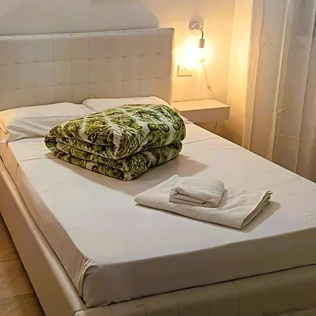 Oda ve Kahvaltı Al Mare 3*