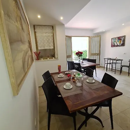 Al Mare Bed & Breakfast Lido di Camaiore