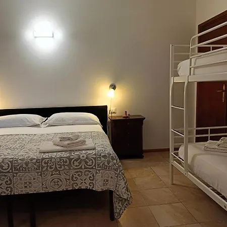 Al Mare Bed & Breakfast *