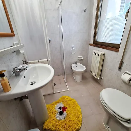 Al Mare Bed & Breakfast *